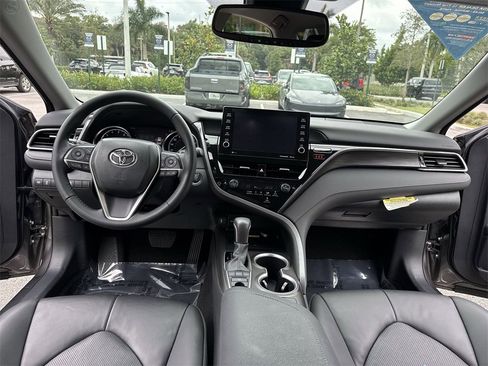 Used 2023 Toyota Camry XLE image 37