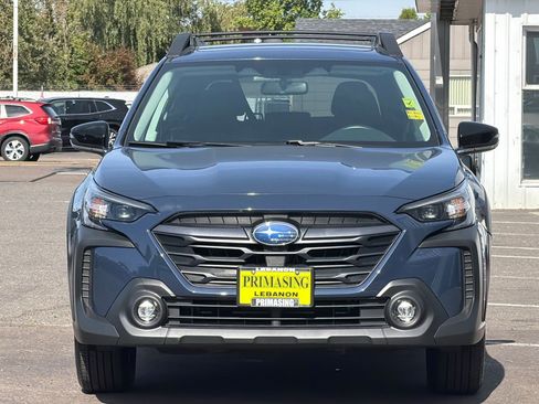 Used 2025 Subaru Outback Premium AWD/4WD image 6