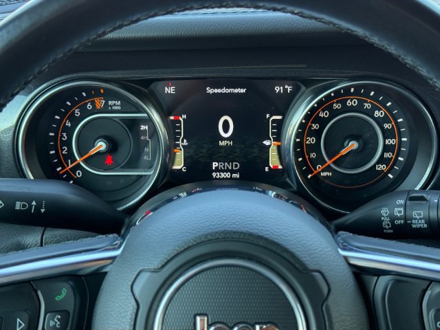 Used 2021 Jeep Wrangler Unlimited Sahara AWD/4WD image 19