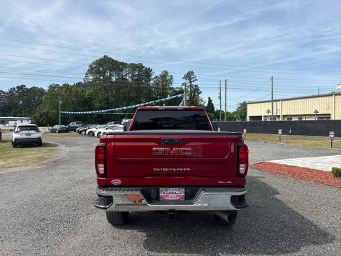 Used 2021 GMC Sierra 2500 SLE w/ SLE Value Package; AWD/4WD image 6
