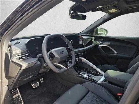 New 2025 Audi SQ5 Premium Plus image 13