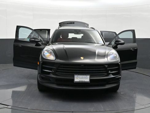 Used 2019 Porsche Macan AWD/4WD image 46
