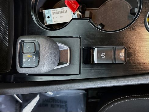 Used 2023 Nissan Rogue SV image 20