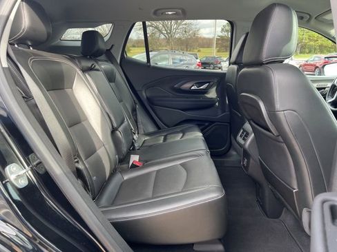 Used 2023 GMC Terrain SLT FWD image 17