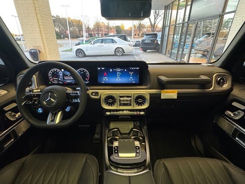 Used 2025 Mercedes-Benz G 63 AMG 4MATIC image 23