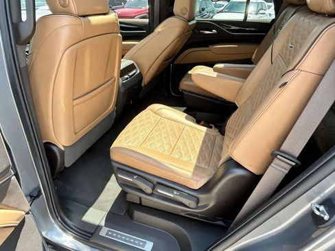 Used 2022 Cadillac Escalade Sport w/ Touring Package AWD/4WD image 8