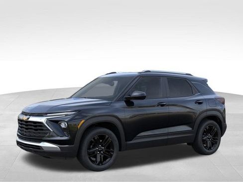 New 2026 Chevrolet TrailBlazer LT w/ Midnight Edition AWD/4WD image 2
