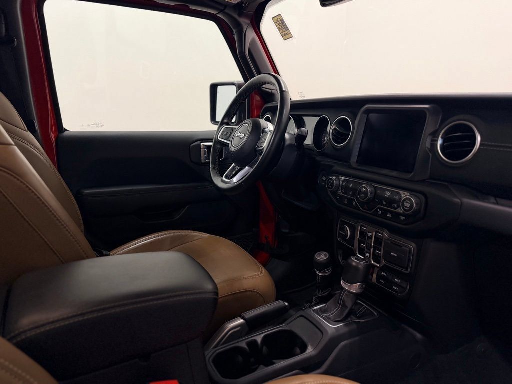 Used 2021 Jeep Wrangler Unlimited Sahara w/ Uconnect 4C Nav & Sound Group AWD/4WD image 17
