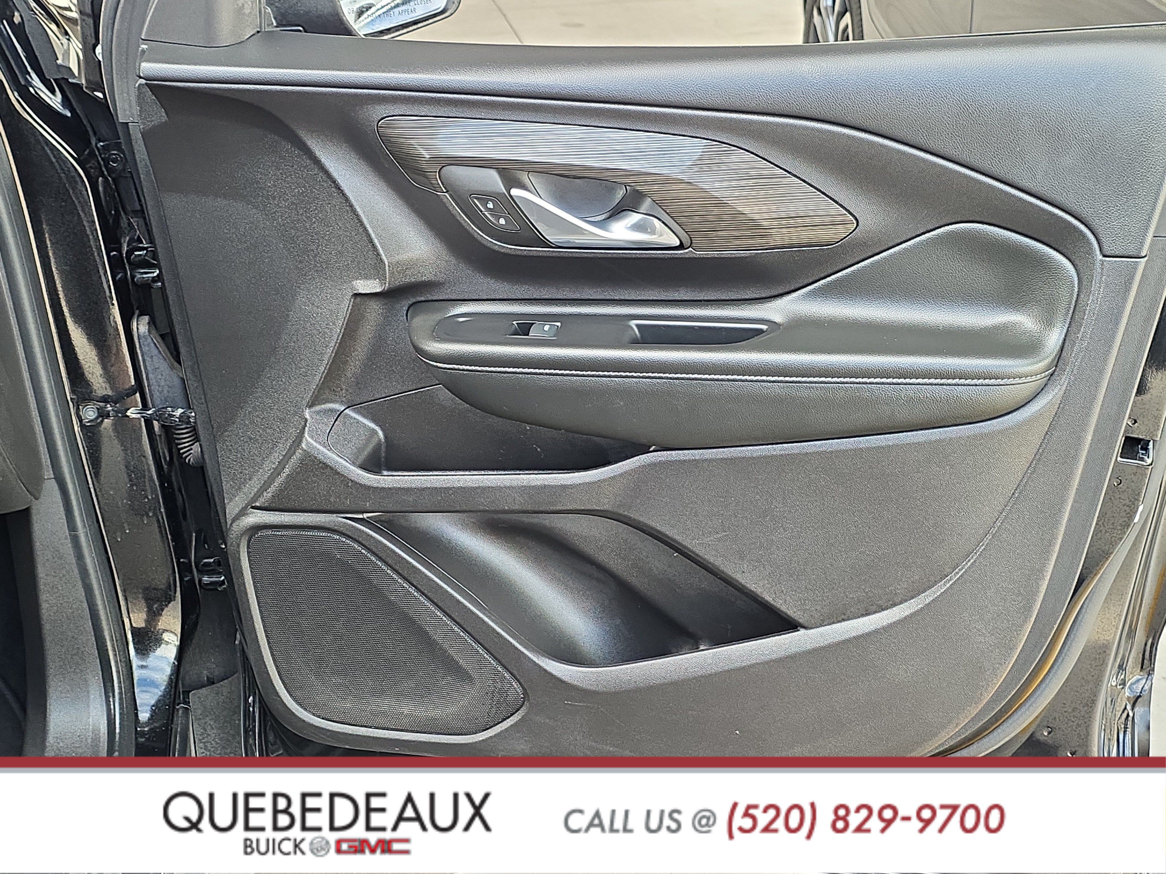 Used 2024 GMC Terrain SLE w/ Driver Convenience Package FWD image 24