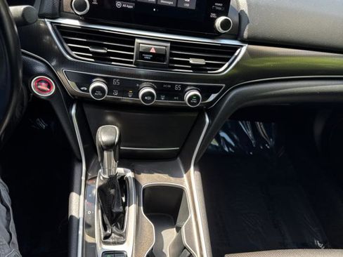 Used 2019 Honda Accord Sport image 27