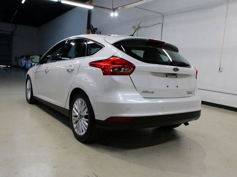 Used 2016 Ford Focus Titanium image 3