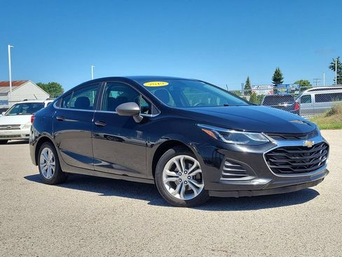 Used 2019 Chevrolet Cruze LT w/ LT Fleet Convenience Package FWD image 1