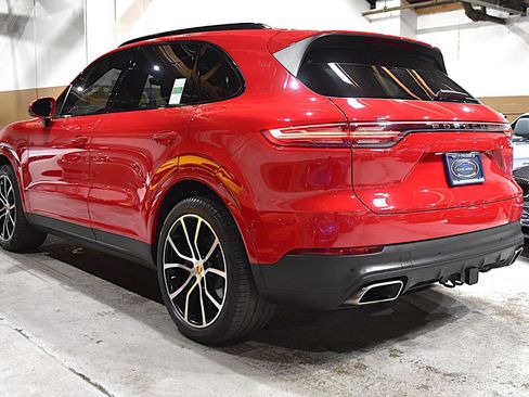Used 2021 Porsche Cayenne AWD/4WD image 7