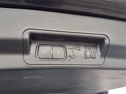 Used 2023 Ford Explorer XLT w/ Equipment Group 202A image 11