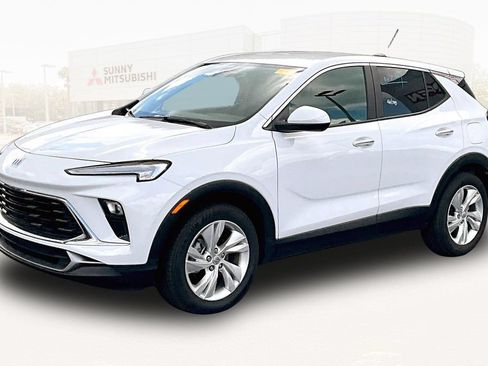 Used 2025 Buick Encore GX Preferred FWD image 1