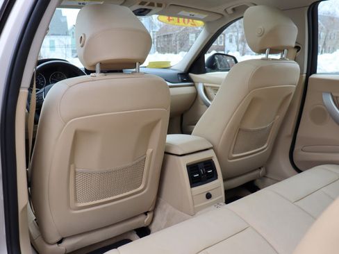 Used 2014 BMW 328d xDrive image 13