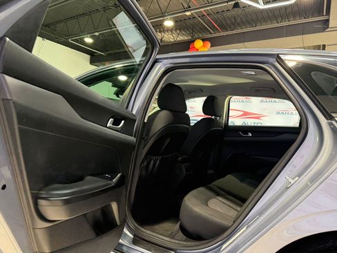 Used 2021 Kia K5 LXS image 28