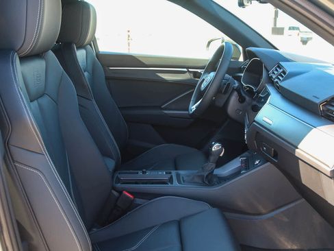 New 2025 Audi Q3 2.0T Premium image 25