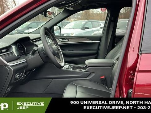 New 2026 Jeep Grand Cherokee Limited w/ Limited Altitude Package image 9