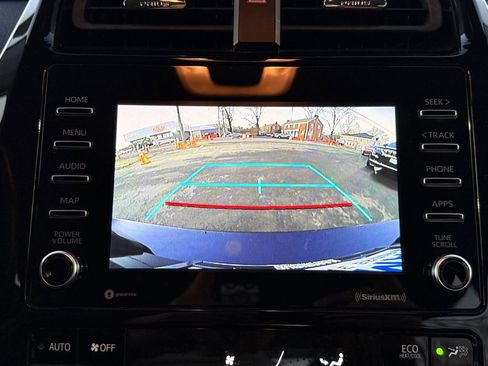 Used 2022 Toyota Prius XLE image 14