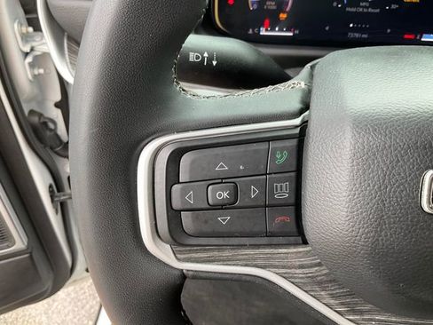 Used 2022 Jeep Wagoneer Series II AWD/4WD image 11