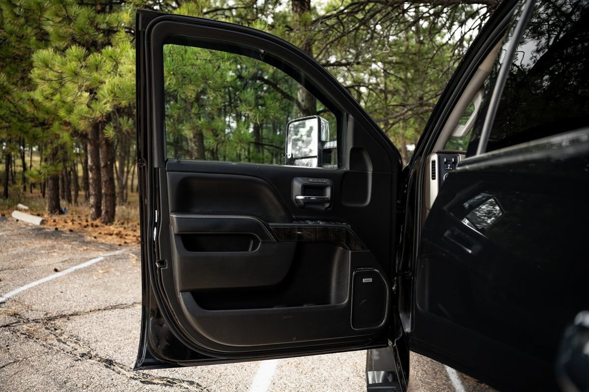 Used 2019 GMC Sierra 3500 Denali AWD/4WD image 14