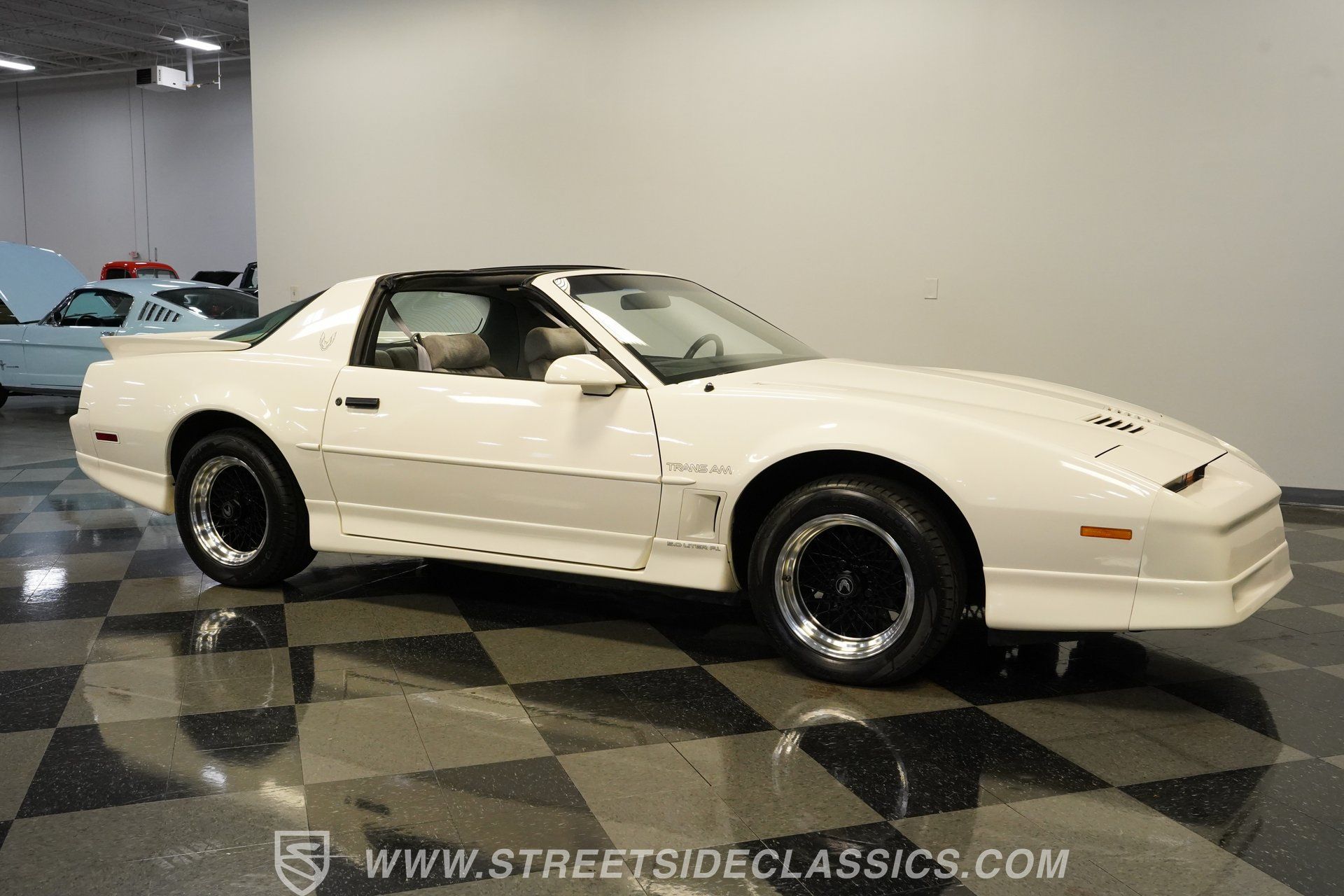 Used 1989 Pontiac Firebird Trans Am RWD image 16