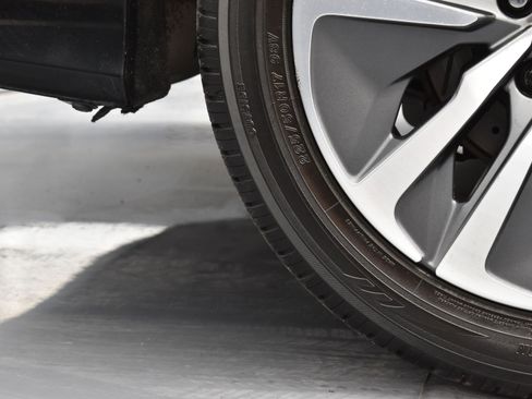 Used 2018 Honda Accord EX image 40