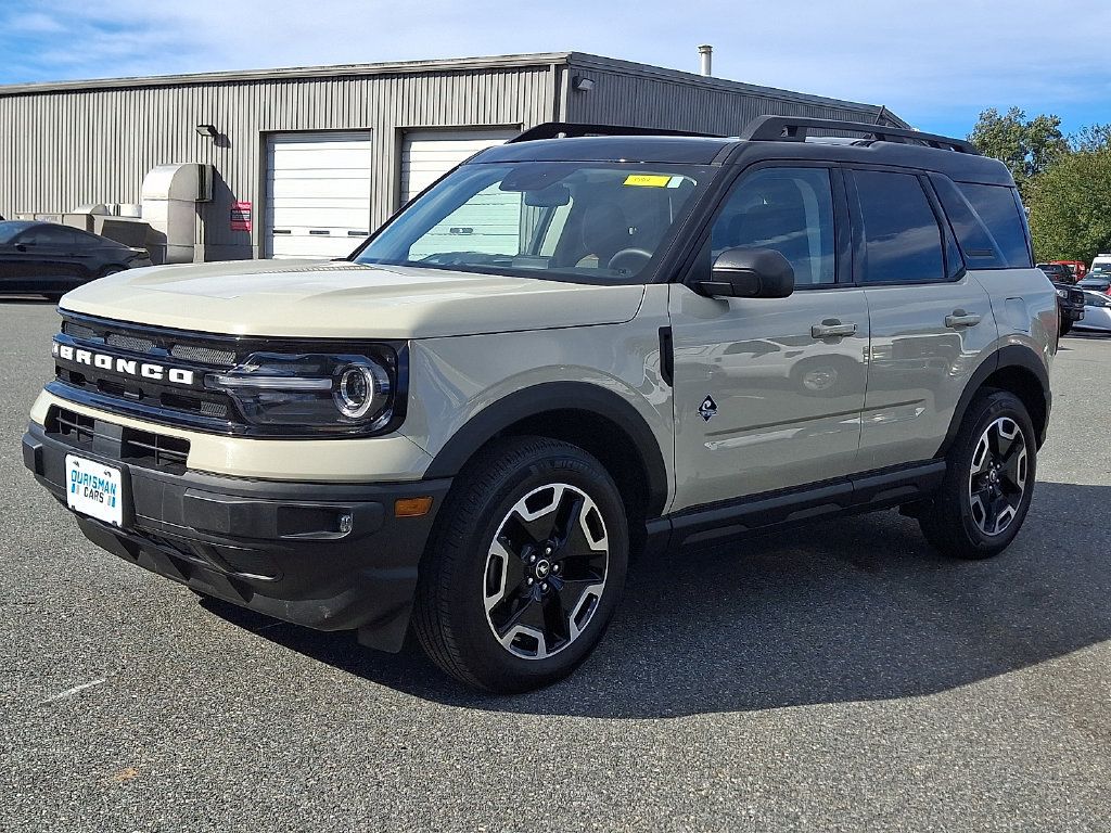 Used 2024 Ford Bronco Sport Outer Banks w/ Tech Package AWD/4WD image 3