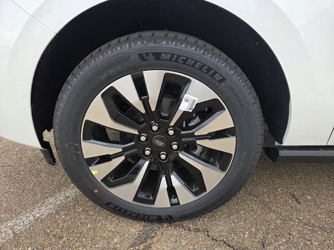 New 2026 Ford Expedition Max Platinum w/ Driver's Package AWD/4WD image 23