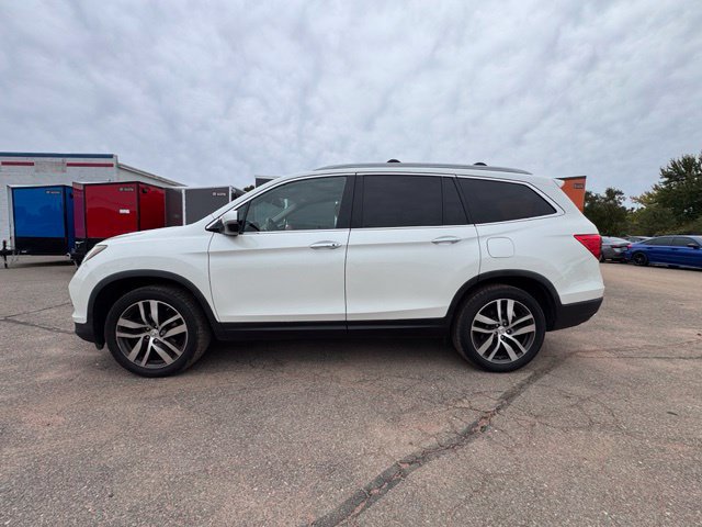 Used 2017 Honda Pilot Elite image 4
