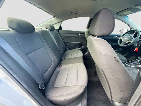 Used 2022 Hyundai Accent SE image 28