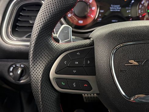 Used 2019 Dodge Challenger SRT Hellcat Redeye image 40