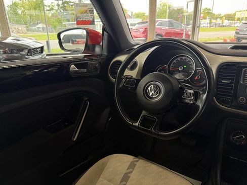 Used 2018 Volkswagen Beetle 2.0T Coast w/ Coast Lighting Package FWD image 34