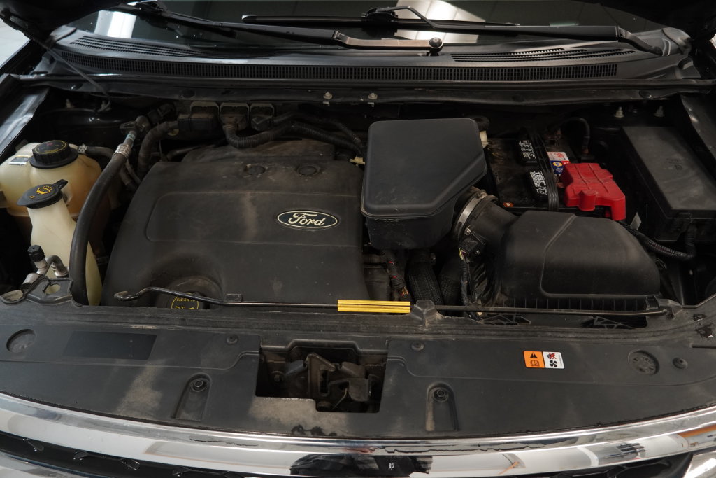 Used 2014 Ford Edge SE FWD image 38
