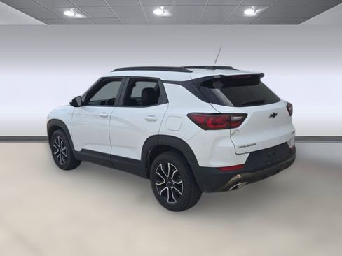 Used 2024 Chevrolet TrailBlazer ACTIV w/ Driver Confidence Package image 3