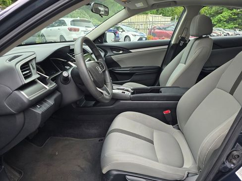 Used 2018 Honda Civic EX image 8