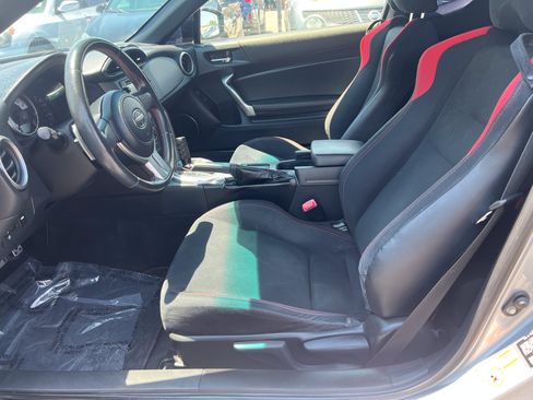 Used 2015 Scion FR-S RWD image 16