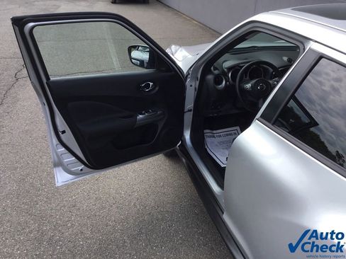 Used 2017 Nissan Juke SV image 17