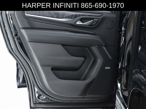 Used 2024 GMC Yukon Denali AWD/4WD image 18