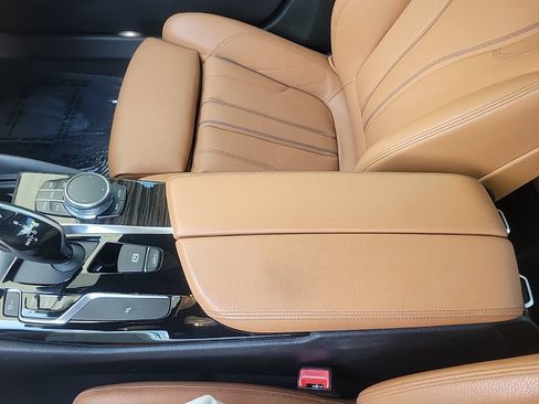 Used 2019 BMW 540i RWD image 24