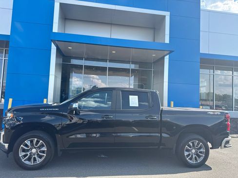Used 2021 Chevrolet Silverado 1500 LT AWD/4WD image 10