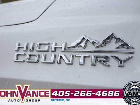 Used 2022 Chevrolet Tahoe High Country AWD/4WD image 7