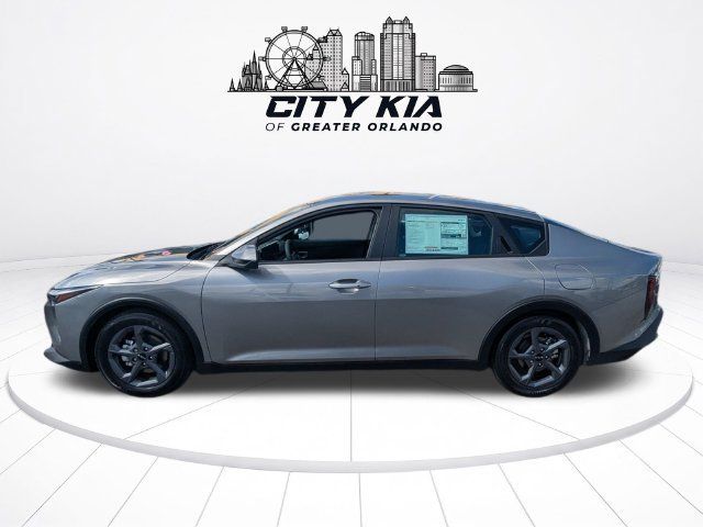 New 2026 Kia K4 FWD image 3