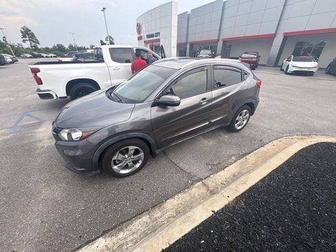 Used 2017 Honda HR-V EX-L image 15
