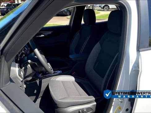 New 2026 Chevrolet TrailBlazer LT image 9