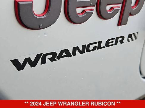 Used 2024 Jeep Wrangler Unlimited Rubicon AWD/4WD image 13