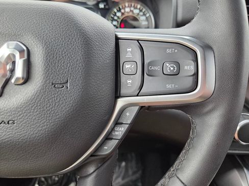 Used 2025 RAM 1500 Big Horn AWD/4WD image 29