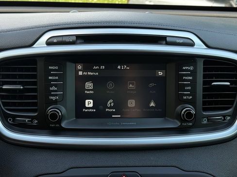 Used 2017 Kia Sorento AWD w/ LX Convenience Package image 25