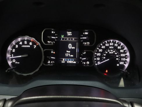 Certified 2021 Toyota Tundra SR5 image 38